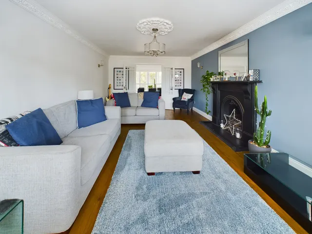 Rectory Grove, Wickford, SS11, photo 2