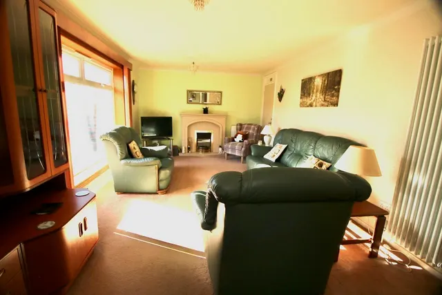 Photo 2 — Gean Court, Cumbernauld, G67 3LU
