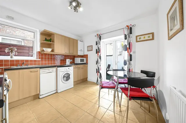 Photo 3 — Fleet Road, London NW3 2QX