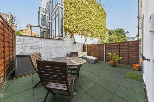Fleet Road, London NW3 2QX, photo 1