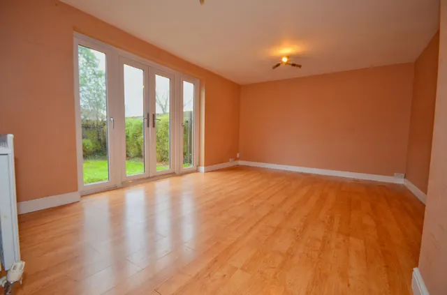 Photo 2 — Steyning Close, Corby, NN18