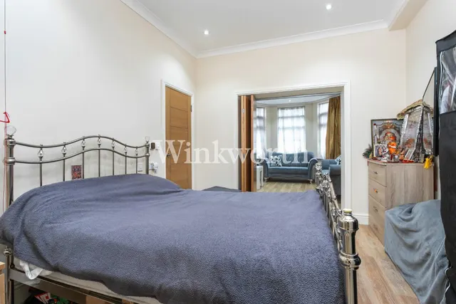 Wightman Road, London, N8, photo 1