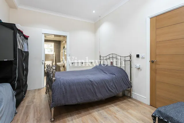 Photo 2 — Wightman Road, London, N8