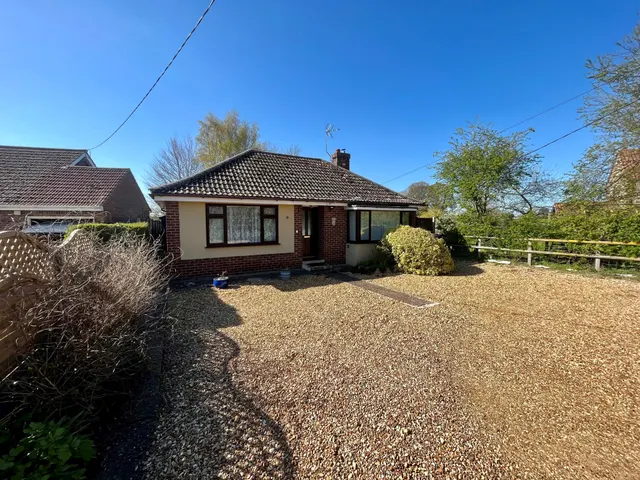 Hythe Road, Methwold, photo 1