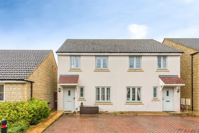 Robinscroft, Swindon, photo 1