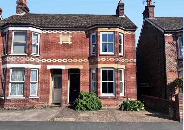 Photo 2 — Clarence Road, Horsham, West Sussex RH13 5SG