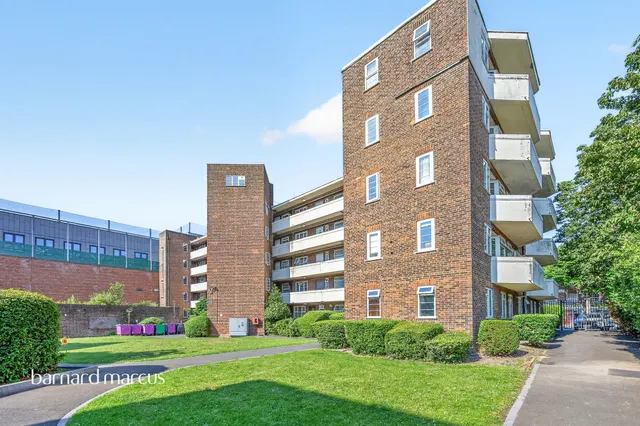 London Road, Thornton Heath, photo 1