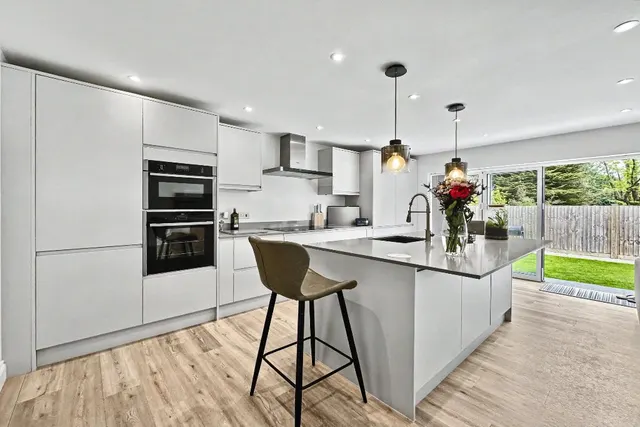 Guest Avenue, Poole, BH12, photo 3