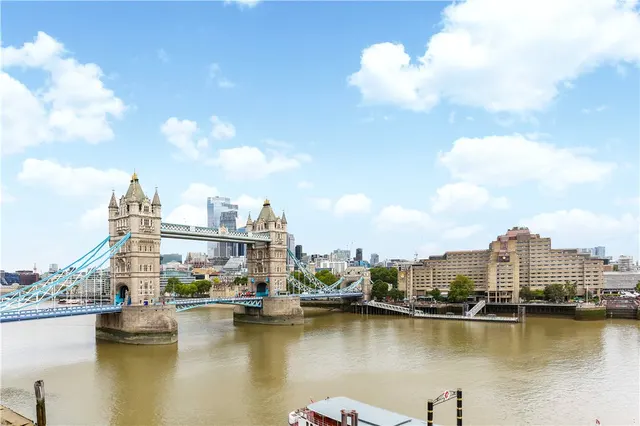 Photo 3 — 3 bedroom for sale in Shad Thames, London, SE1