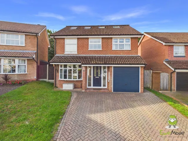 Mallard Close, Basingstoke, RG22, photo 1