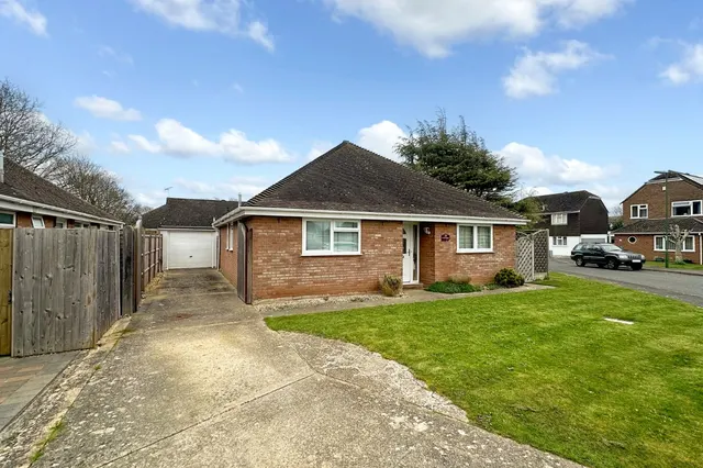 Rustington, Littlehampton, BN16, photo 1