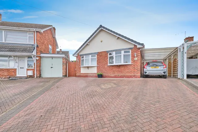 Highcliffe Road, Tamworth, Staffordshire, B77, photo 1
