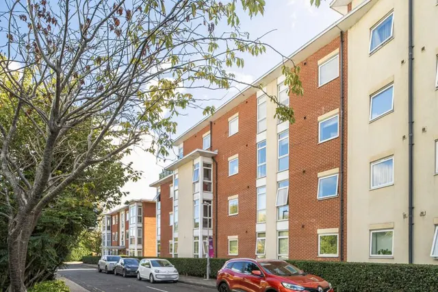 Kerr Place, Aylesbury, HP21, photo 1