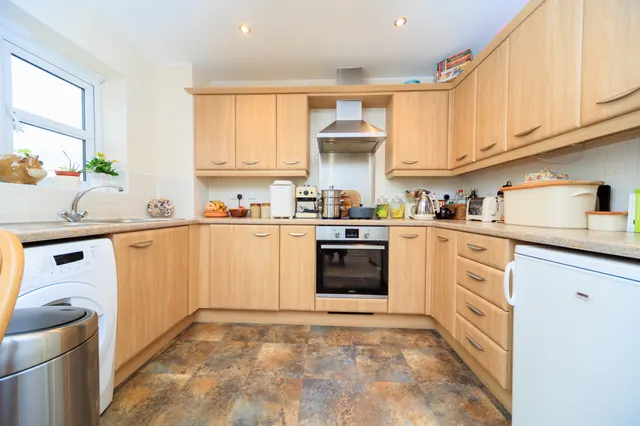 Photo 2 — Flat 5, 1 John Earl Road, Loughborough, Barrow Upon Soar, LE12 8GF