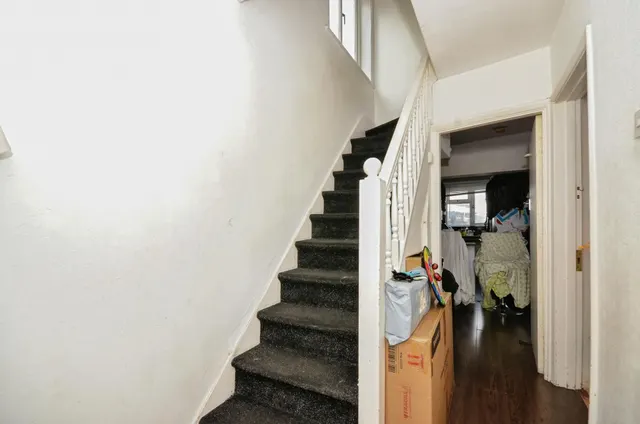 Islip Manor Road, Northolt, UB5, photo 3