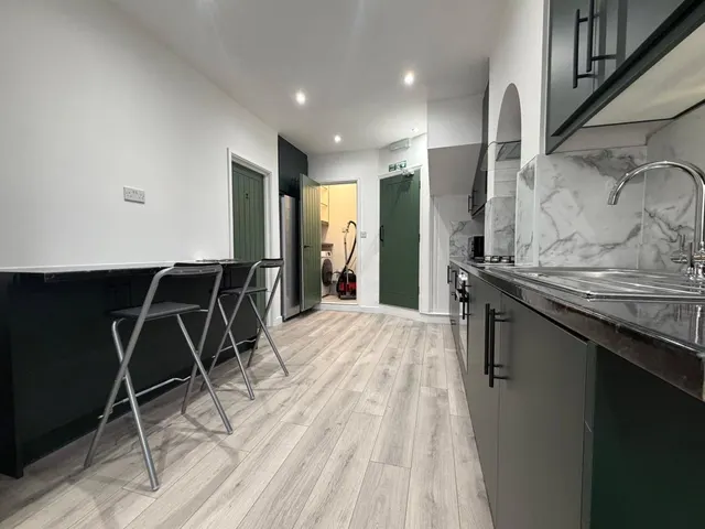 Weston Road, Guildford, GU2, photo 3