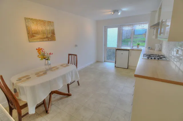 Sutton Road, Kidderminster, DY11, photo 2
