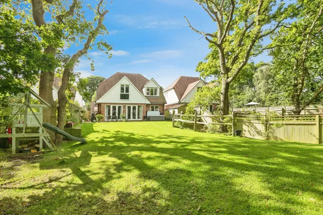 West Close, Polegate, BN26, photo 2