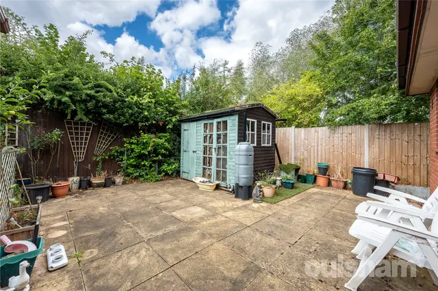 Photo 3 — St. Stephens Gardens, Redditch, Worcestershire, B98 8HZ