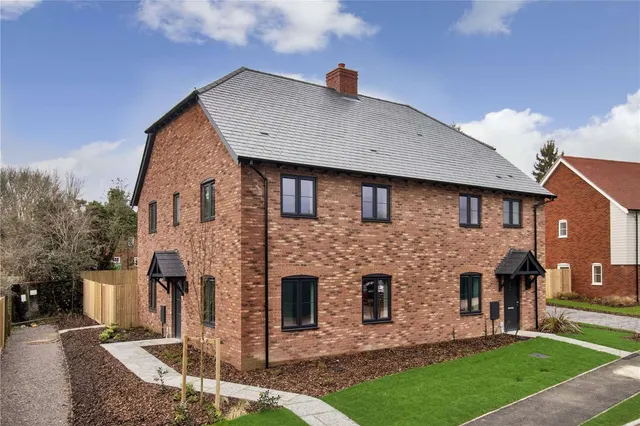 Photo 2 — Orchard Downs, Lamberhurst, Tunbridge Wells, Kent, TN3 8BF