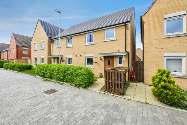 Cuckoo Way, Cambridge, CB24, photo 1