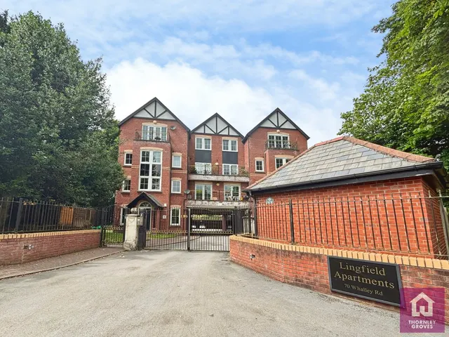 Whalley Road, Whalley Range, M16, photo 1