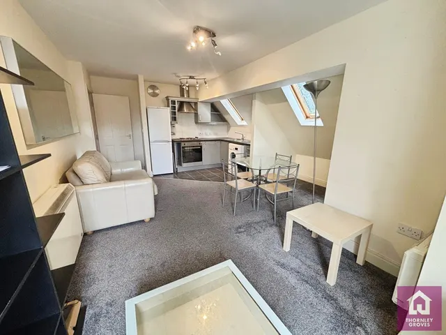 Whalley Road, Whalley Range, M16, photo 3