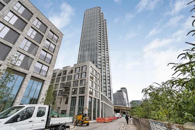 Photo 3 — 190 Dantzic Street, Manchester, M4 4LG