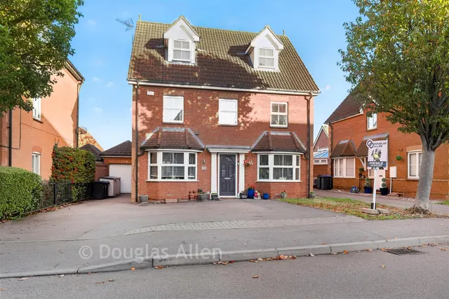 Chelsea Gardens, Harlow, CM17, photo 1