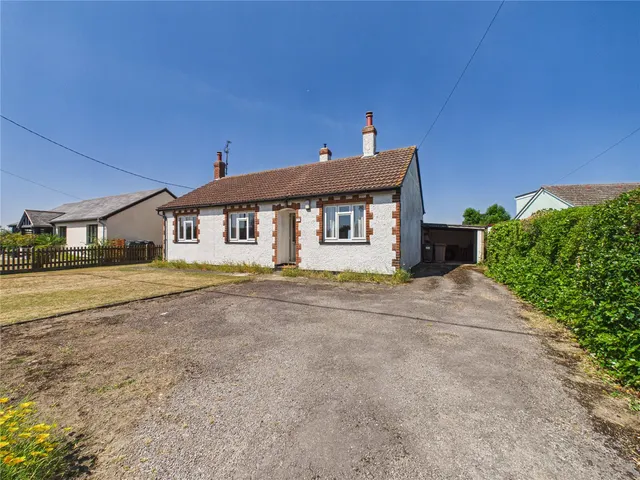 The Crescent, Little Leighs, CM3, photo 1
