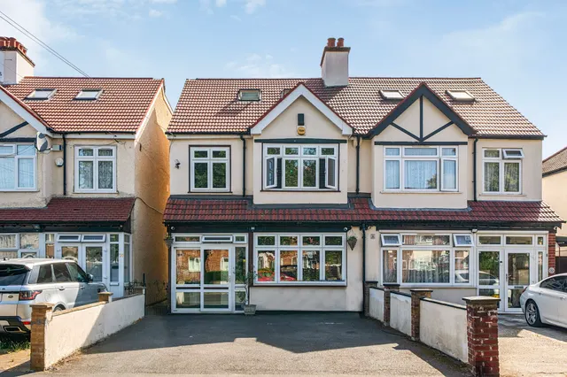 72 Lodge Road, Croydon, photo 1