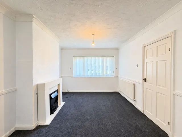 Fishley Close, Lower Farm, WS3, photo 3