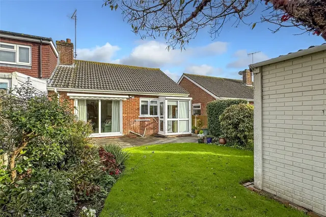 East Preston, Littlehampton, BN16, photo 2