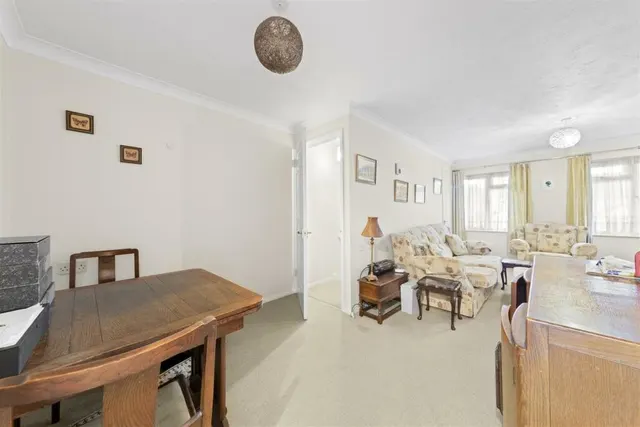 Photo 3 — Auriol Drive, Hillingdon, UB10