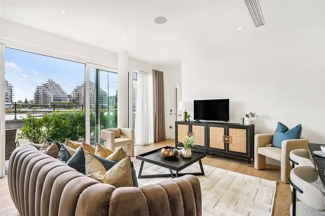 Photo 3 — Riverwalk Apartments, 5 Central Avenue, Fulham, London, SW6 2GQ