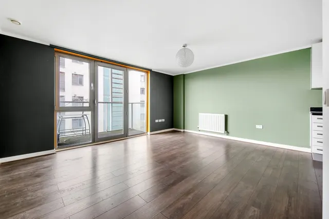 Photo 3 — Flat 12, John Wetherby Court West, 16 High Street, London, E15 2PP