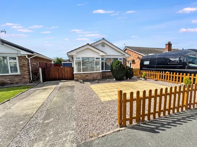 Lon Y Gors, Pensarn, Conwy, LL22 7RU, photo 1