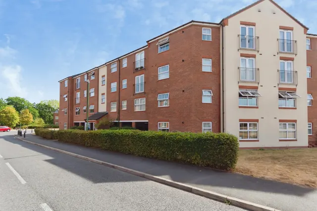Wharf Lane, Solihull, photo 1