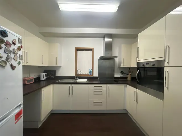Finney Lane, Heald Green, photo 3