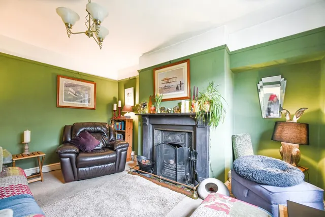 Wood Street, Calne, SN11, photo 3