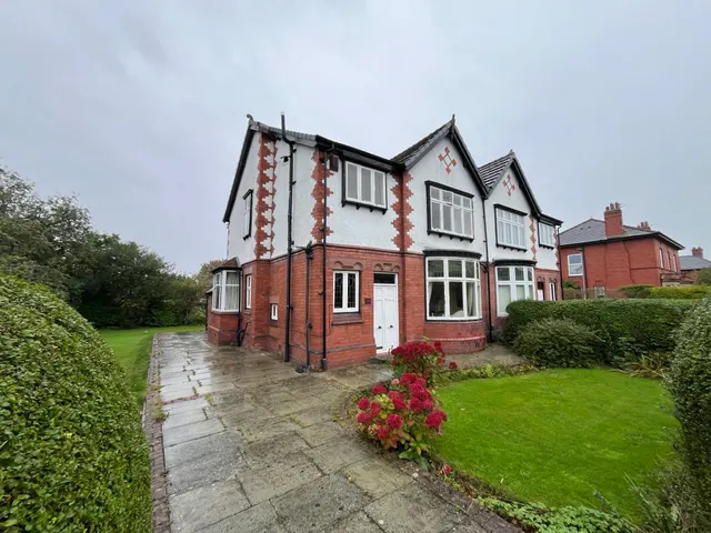 Liverpool Road, Great Sankey, Warrington, Warrington, WA5 1RU, photo 1