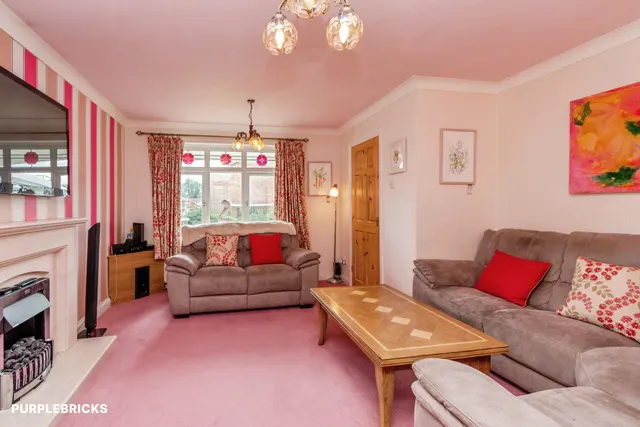 Bembridge Close, Willenhall, WV12, photo 2
