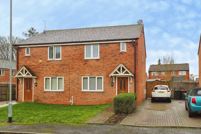 Pilot Drive, Hucknall, Nottingham, Nottinghamshire, NG15, photo 1