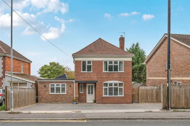 Leigh Road, Westbury, BA13, photo 1