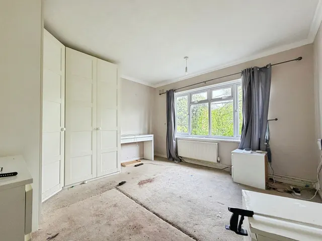 Photo 3 — Birchett Road, Farnborough, Hampshire, GU14 8RQ