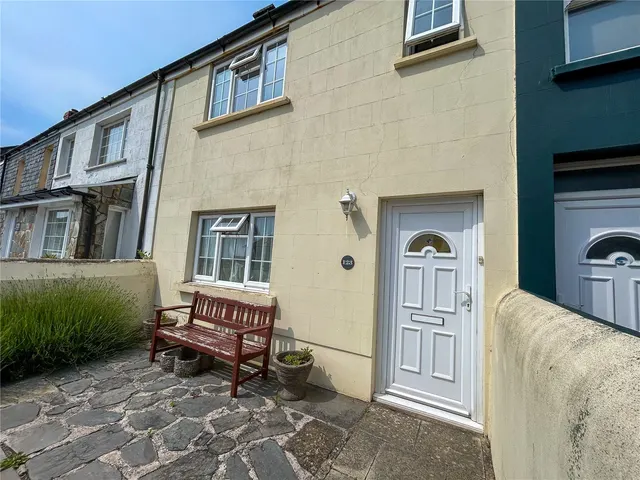 Charles Street, Milford Haven, SA73, photo 2