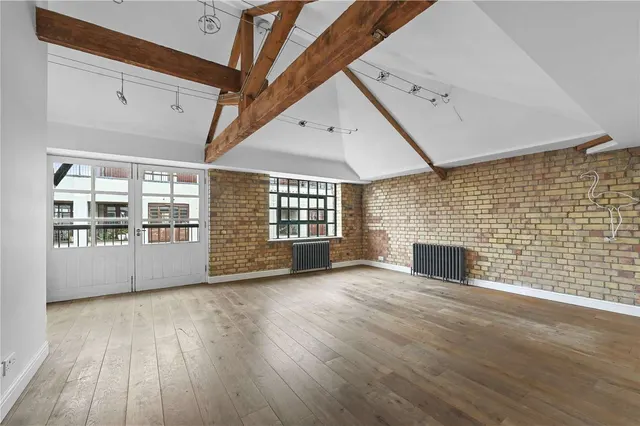 Wapping Wall, London, E1W, photo 3