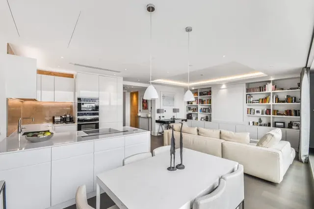 Radnor Terrace, London, W14, photo 1