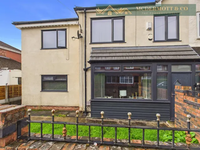 Hibbert Crescent, Failsworth, M35, photo 1