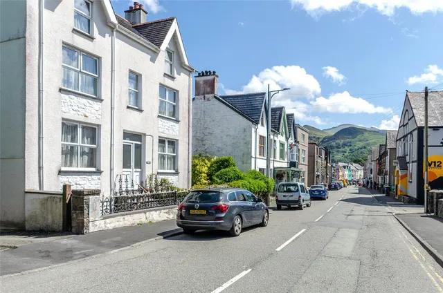 High Street, Llanberis, photo 2